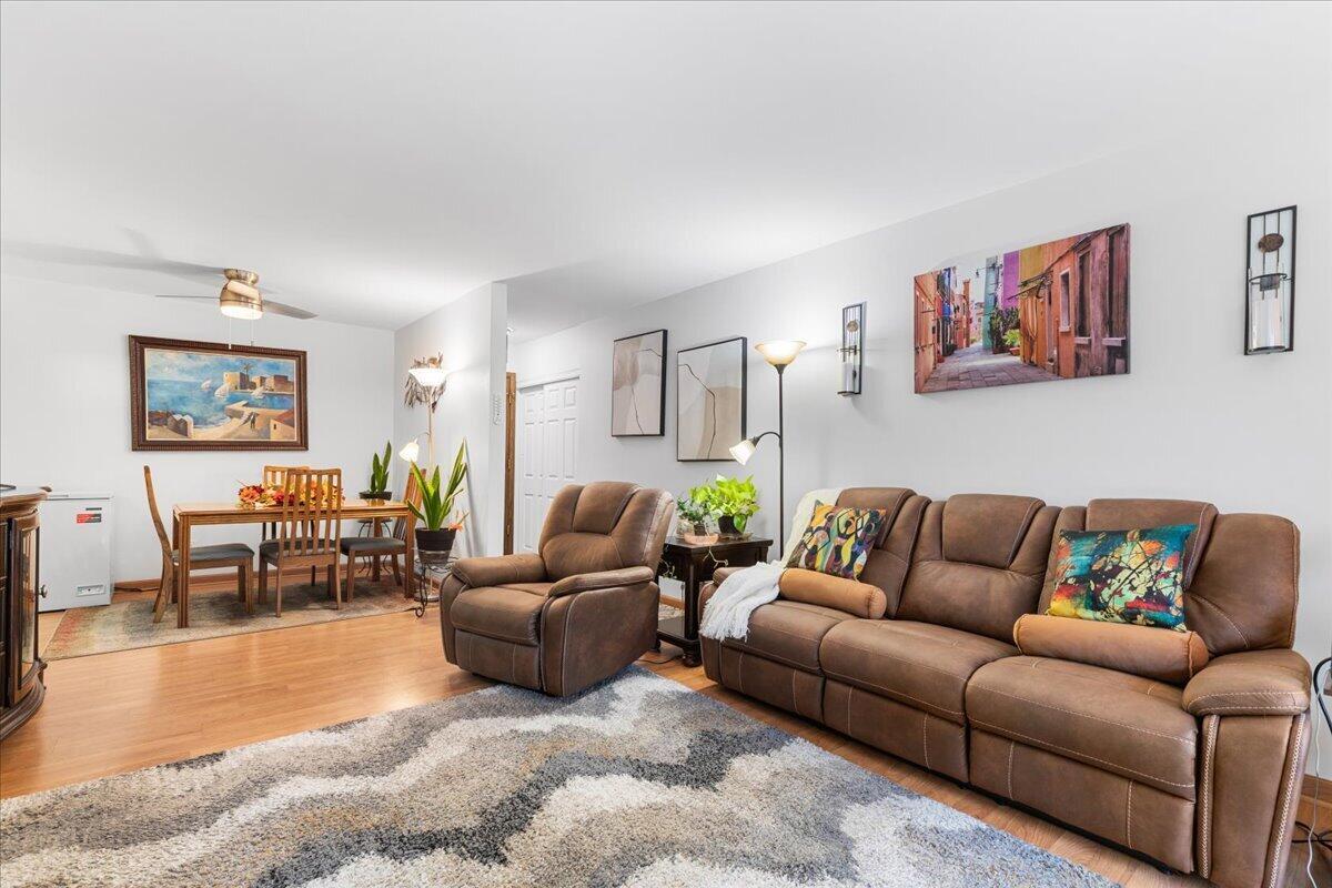 2350 W Good Hope Rd #156, Glendale, WI 53209