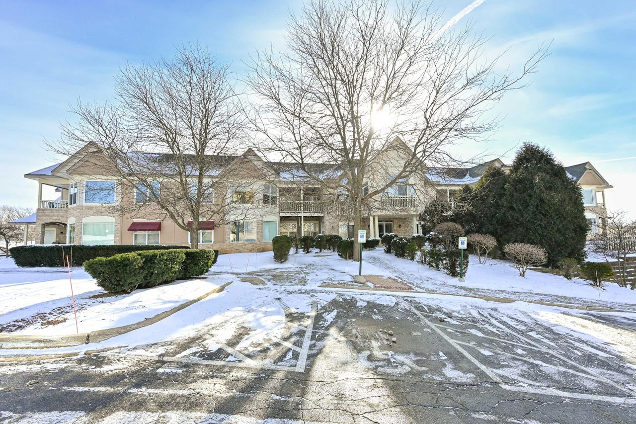 7045 S Riverwood Blvd #A05, Franklin, WI 53132