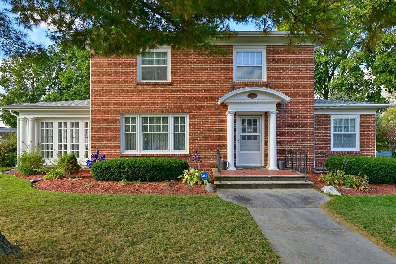 115 Park St, Walworth, WI 53184