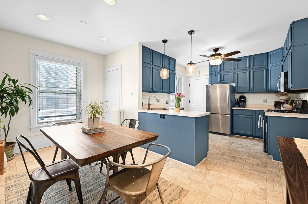 2527 N Stowell Ave #1, Milwaukee, WI 53211