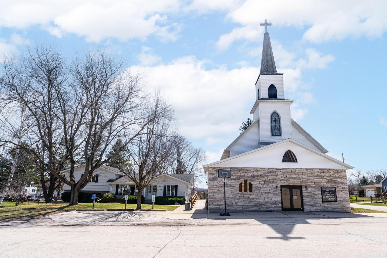 W494 Elm St, Osceola, WI 53010