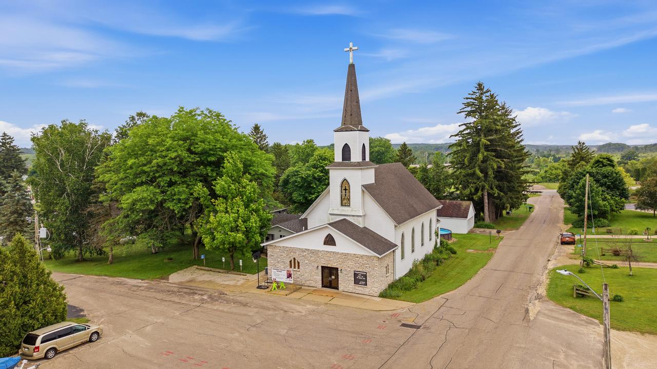 W494 Elm St, Osceola, WI 53010