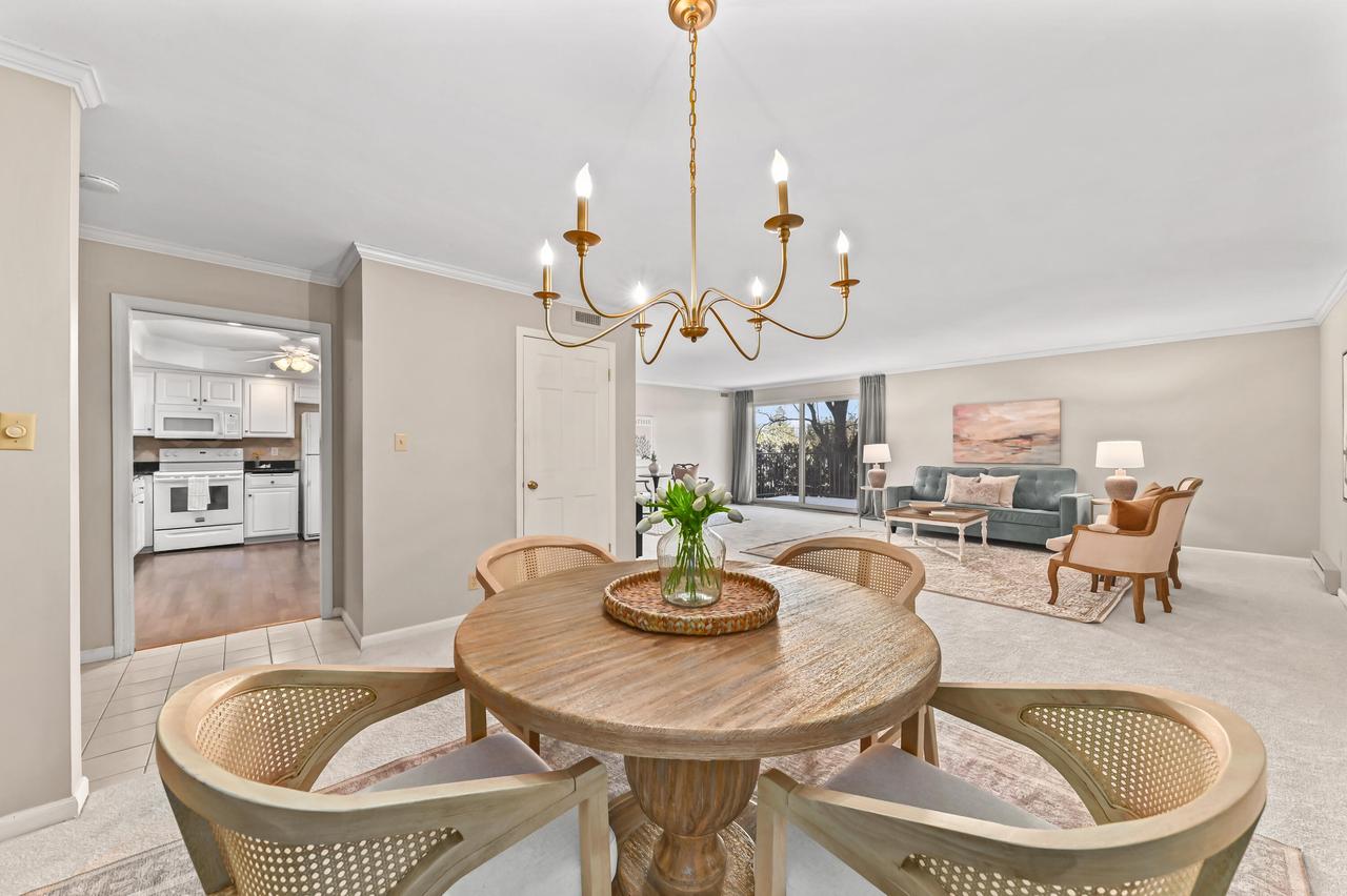 13335 Watertown Plank Rd #211, Elm Grove, WI 53122