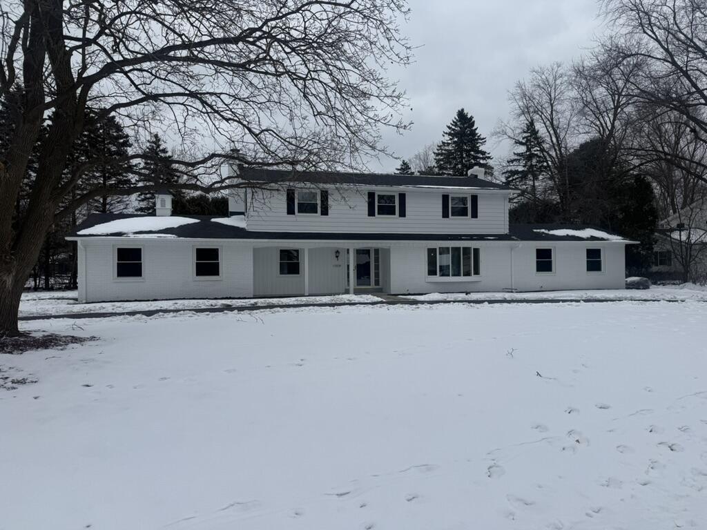 15630 Kata Dr, Brookfield, WI 53122