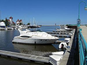 19 Gaslight Pointe Marina - #Slip19, Racine, WI 53403