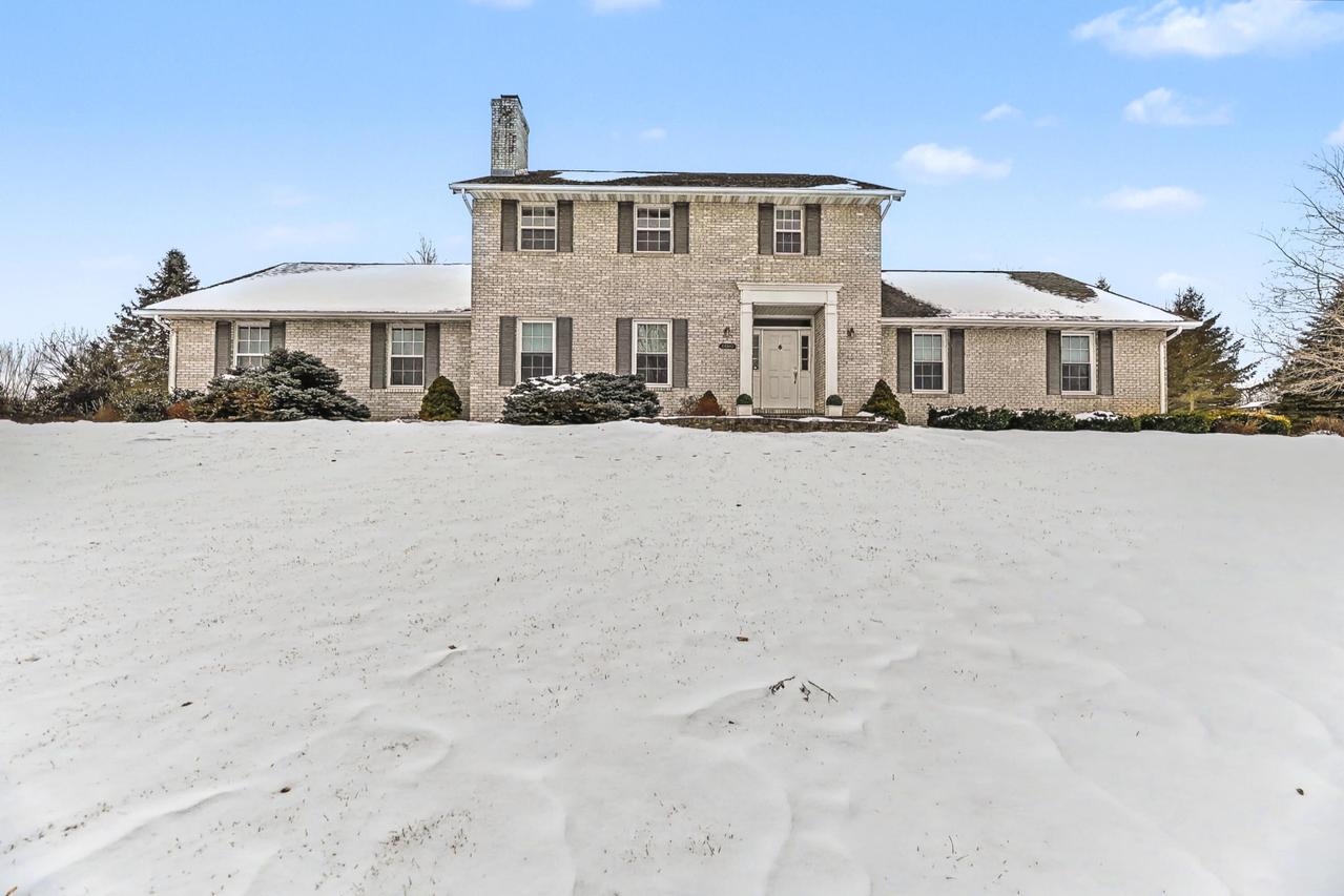 22501 88th St, Salem Lakes, WI 53168