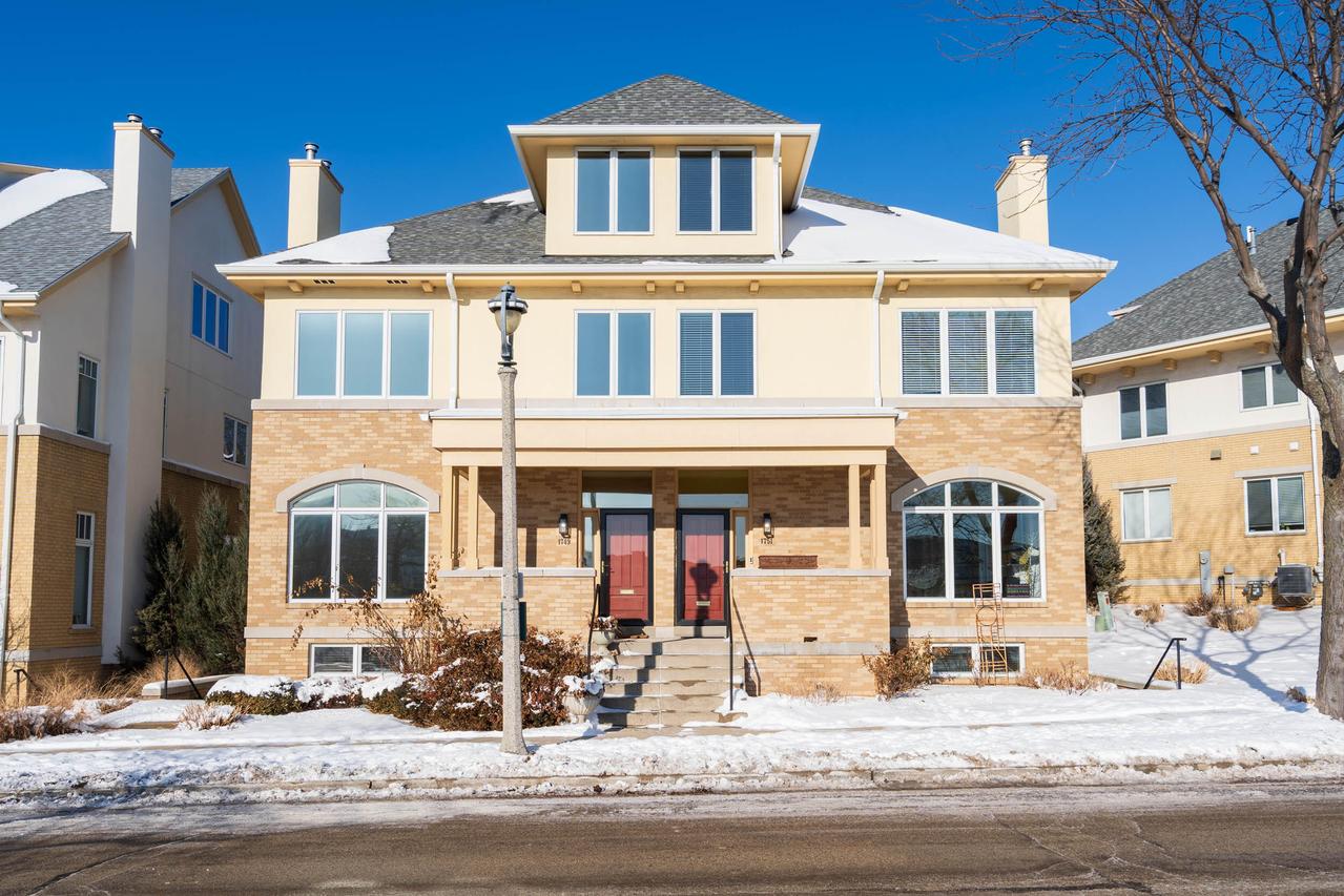 1749 N Hubbard St, Milwaukee, WI 53212