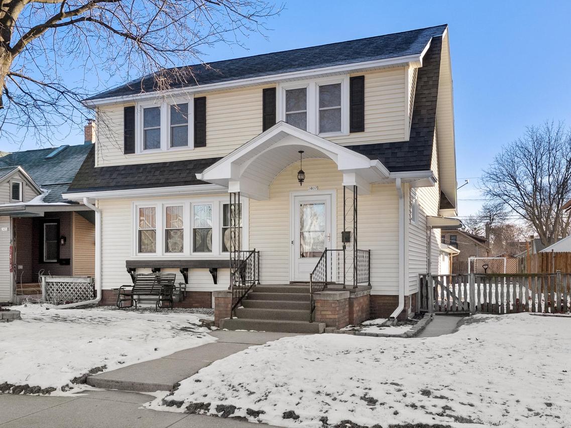 2407 Henry St, Sheboygan, WI 53081