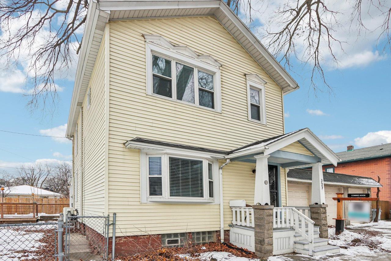 327 W Mineral St, Milwaukee, WI 53204