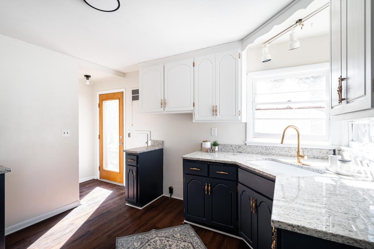 3739 N 97th Pl, Milwaukee, WI 53222