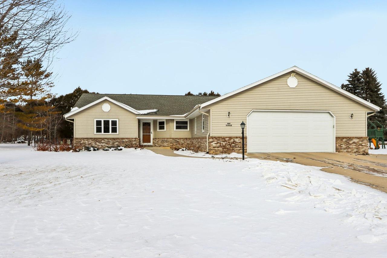 N73W15968 Alpine Ln., Menomonee Falls, WI 53051