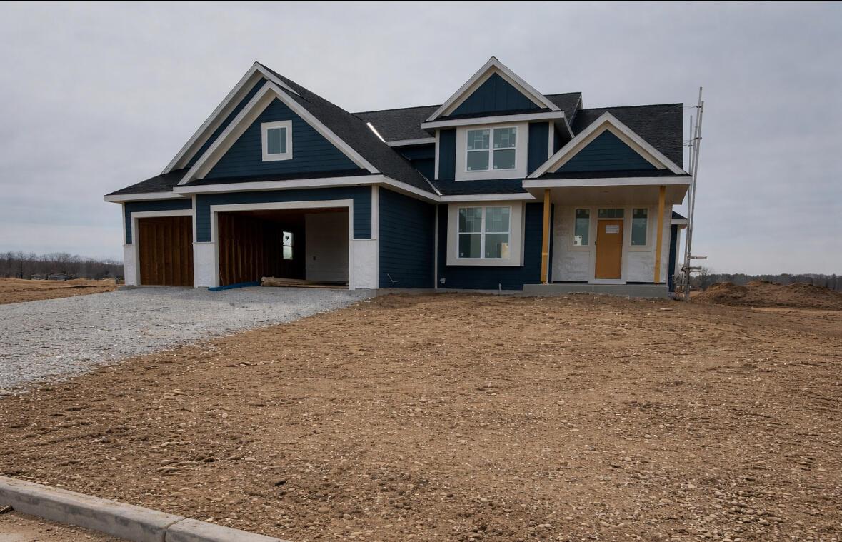 509 Talbot's Woods Dr, Dousman, WI 53066