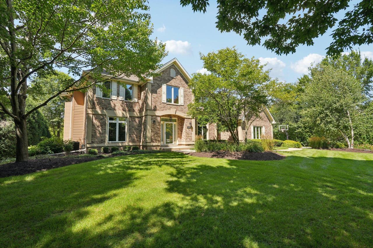 5408 Oldfield Dr, Caledonia, WI 53108