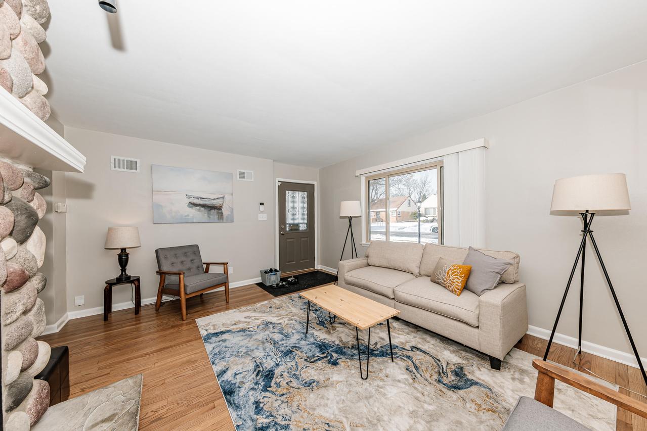 5126 N 67th St, Milwaukee, WI 53218