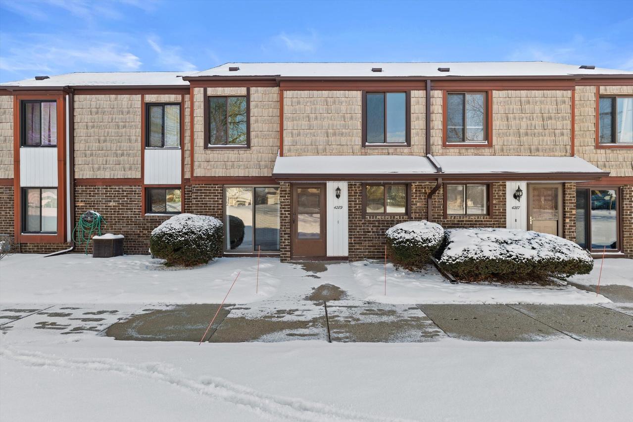 4289 W College Ave, Franklin, WI 53221