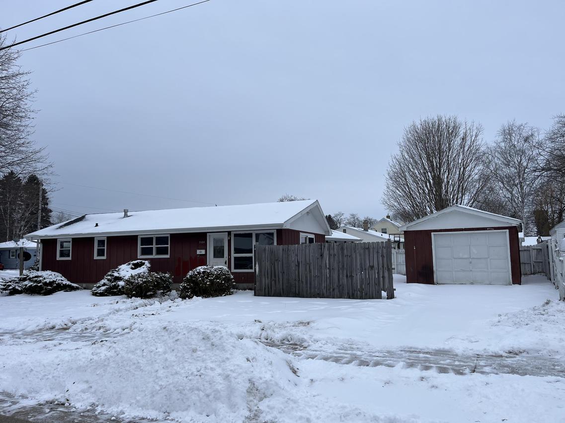 3504 Monroe St, Two Rivers, WI 54241