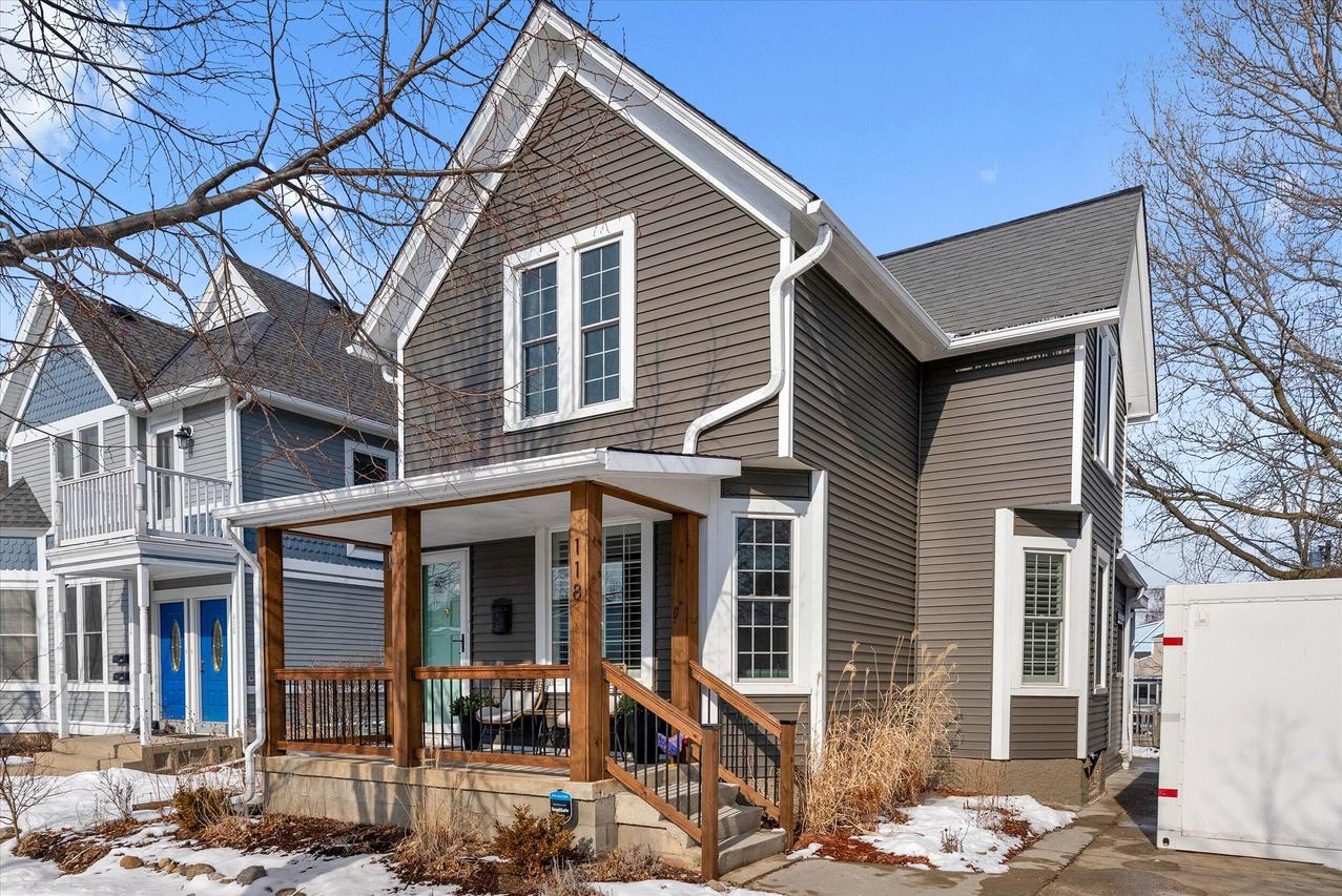 118 E Van Buren St, Port Washington, WI 53074