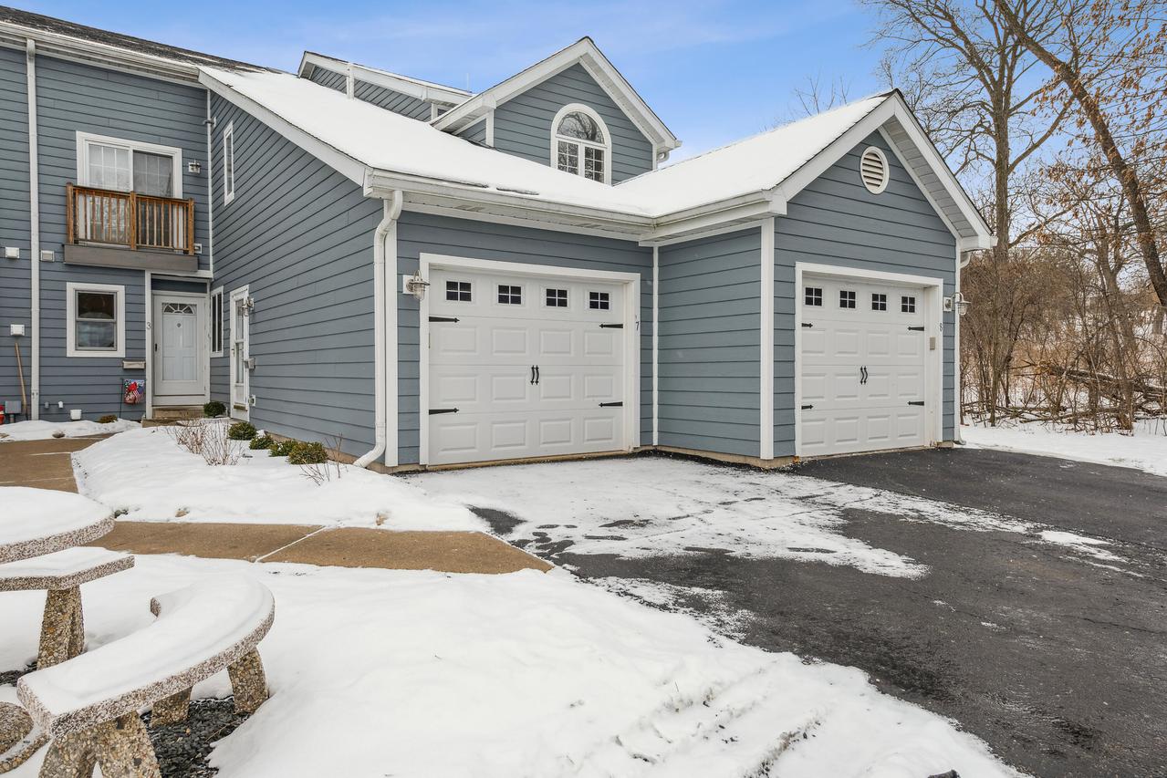 355 Havenwood Dr #Unit 3, Lake Geneva, WI 53147