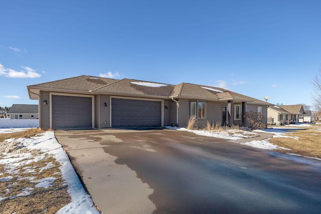 N8353 Ducke Dr, Holland, WI 54636