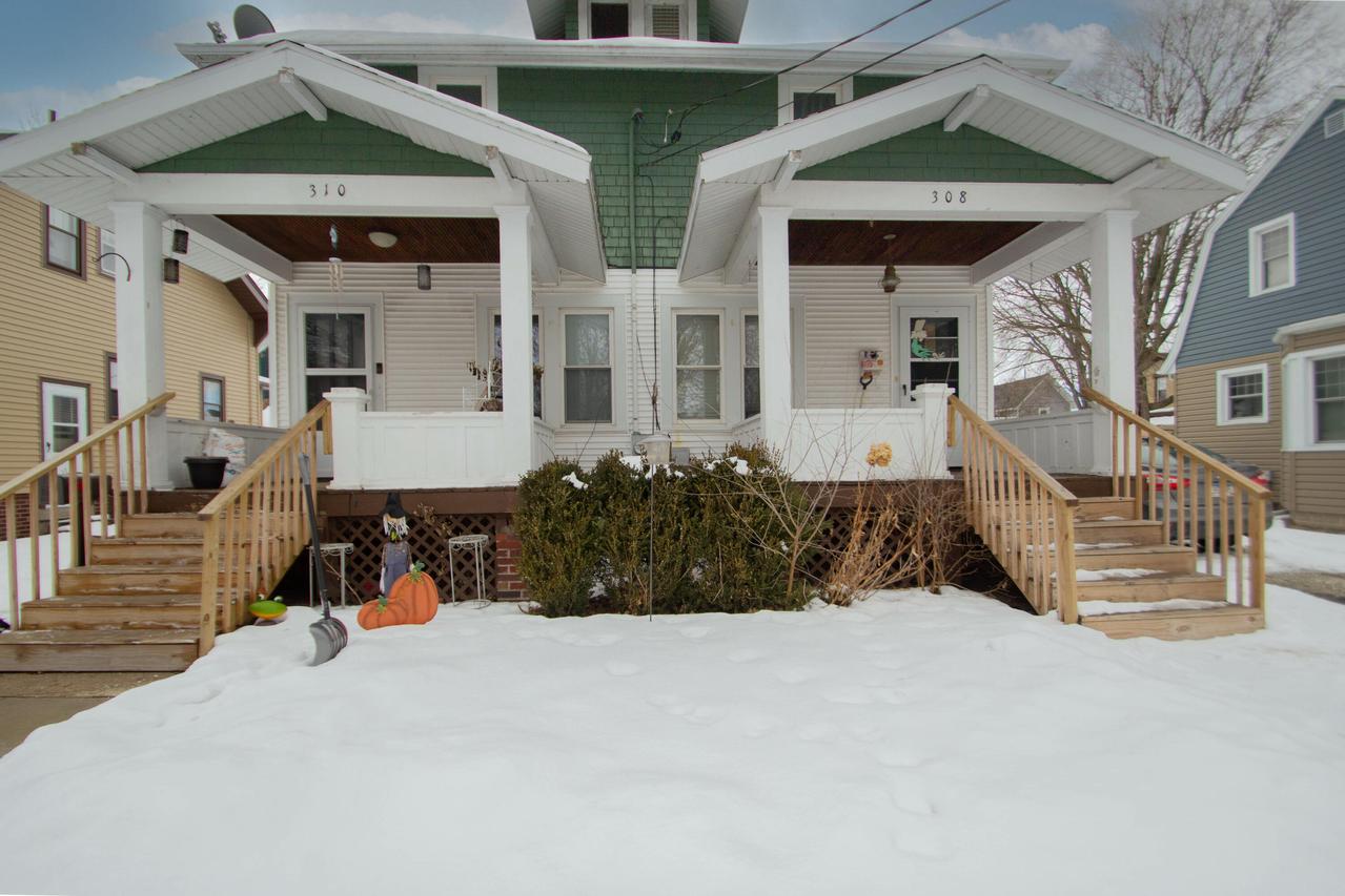 308 S 7th St #310, Watertown, WI 53094
