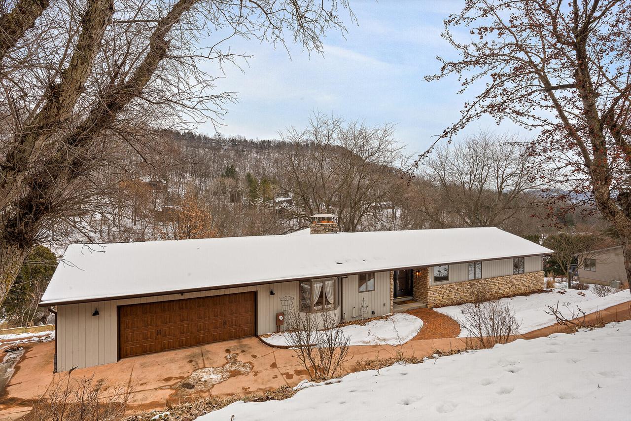 N2046 Orchard Valley, Shelby, WI 54601