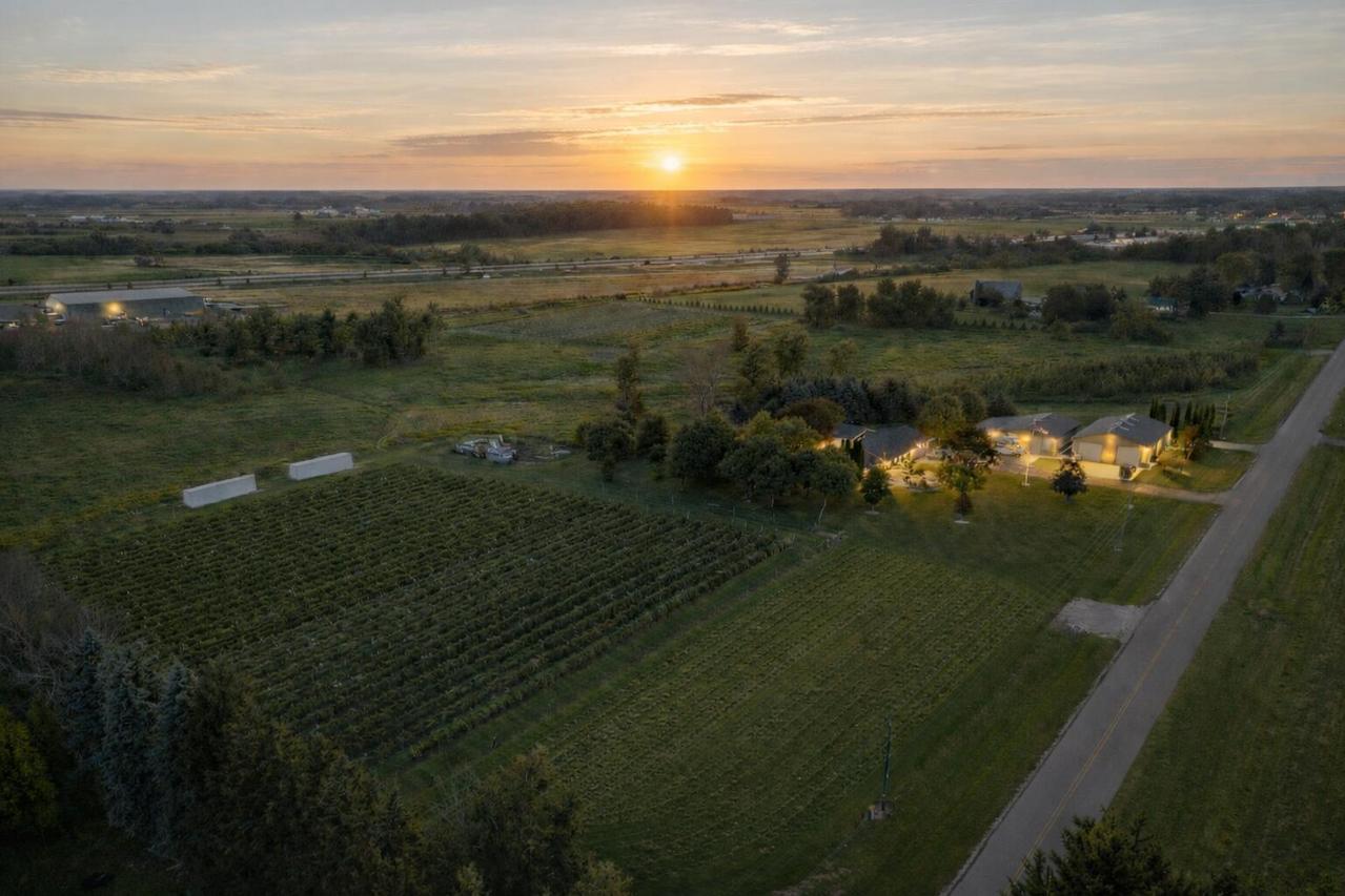 8520 Gass Lake, Newton, WI 53063