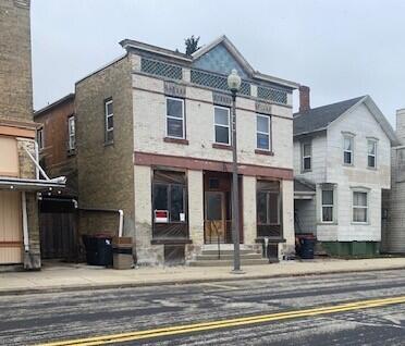 127 S Lake St, Hustisford, WI 53034