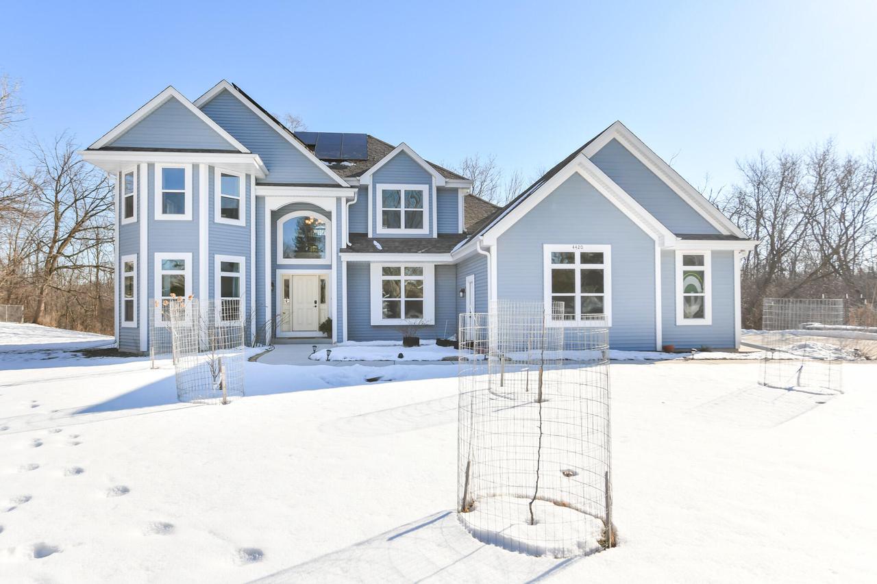 4420 Lilly Rd, Brookfield, WI 53005