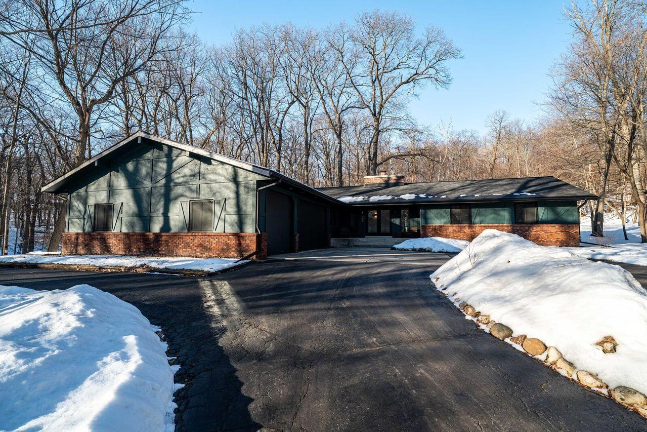 396 Kennedy Ct, Richfield, WI 53017