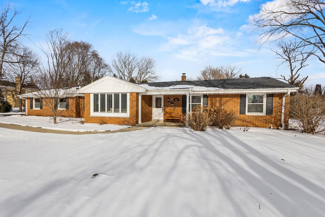 7864 N Green Bay Rd, River Hills, WI 53217