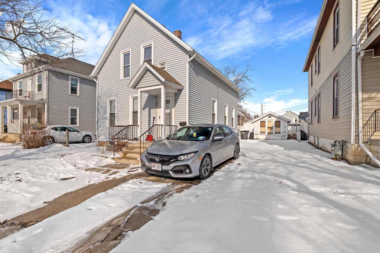 1326 Geele Ave, Sheboygan, WI 53083