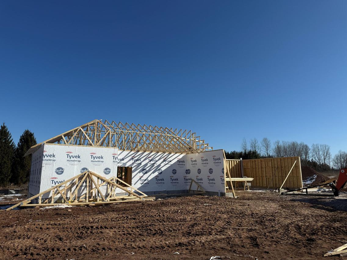 110 Wild Goose Ln, Sheboygan Falls, WI 53085