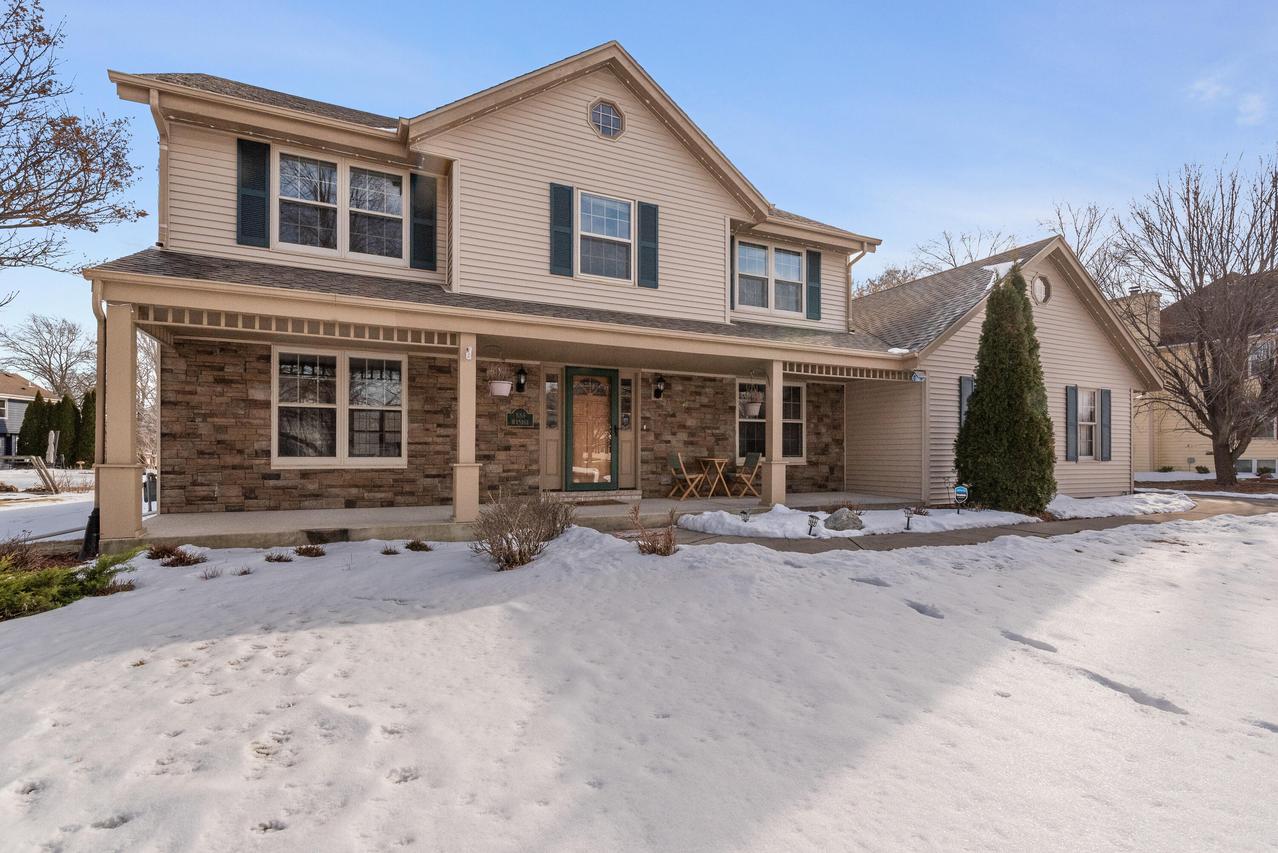 N53W15161 Glenmeadow Ct, Menomonee Falls, WI 53051
