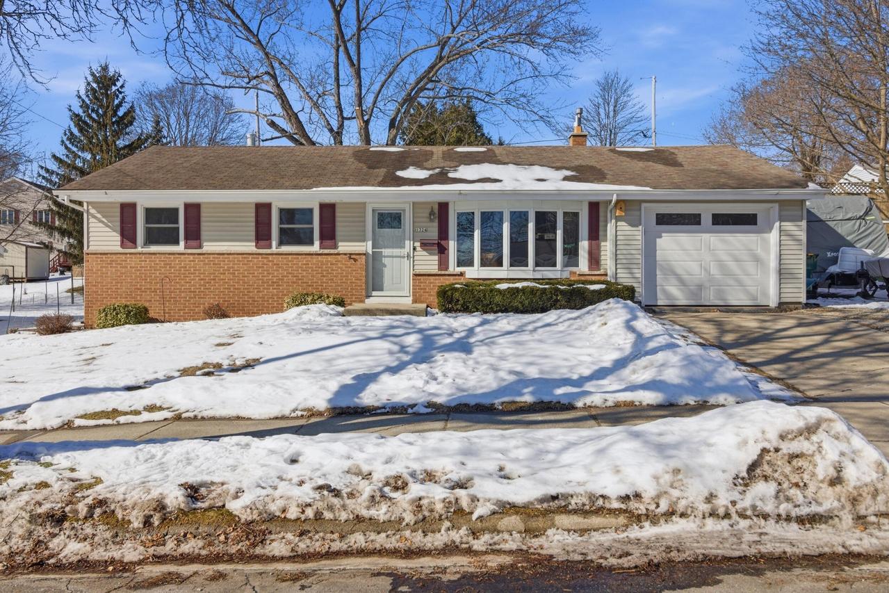 1324 N 13th Ave, West Bend, WI 53090