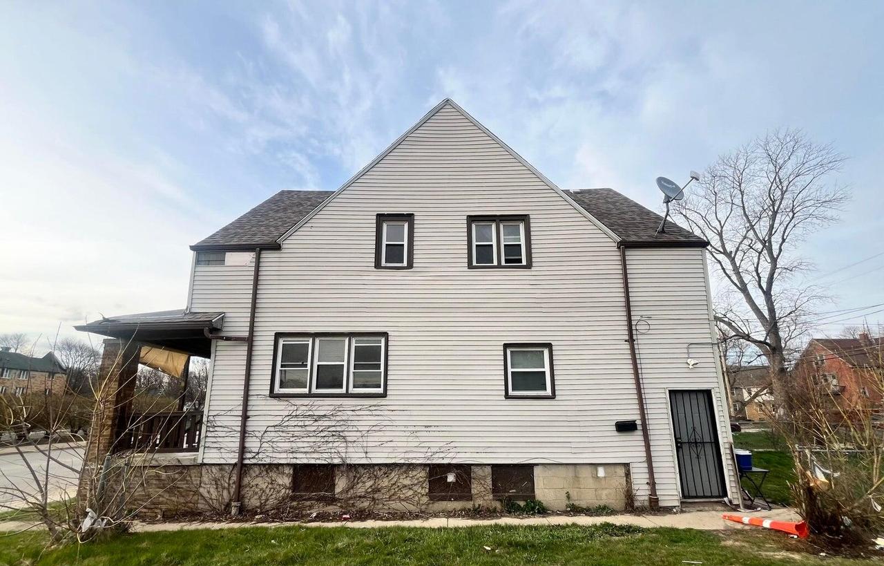 2750 N 35th St #2750A, Milwaukee, WI 53210