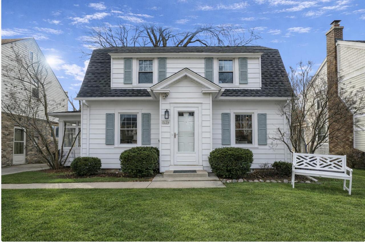 5039 N Woodruff Ave, Whitefish Bay, WI 53217