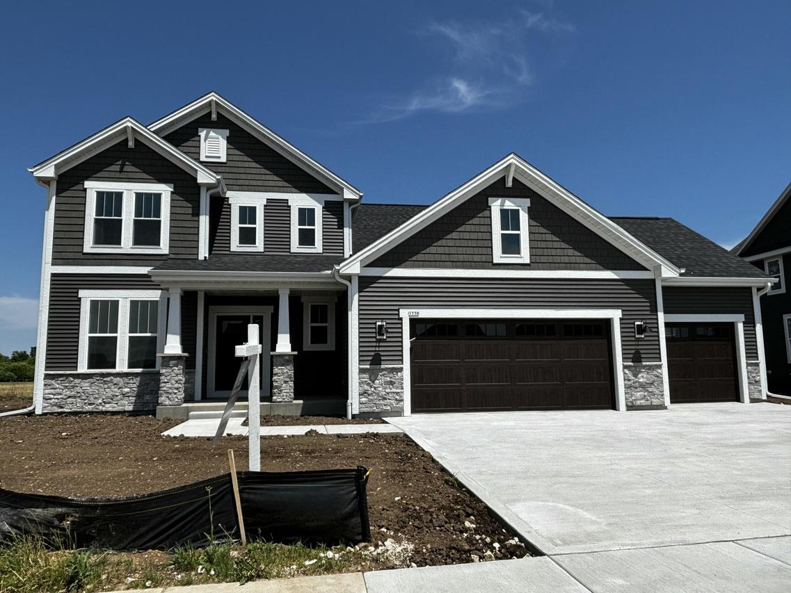 1750 Switchgrass St, Oconomowoc, WI 53066