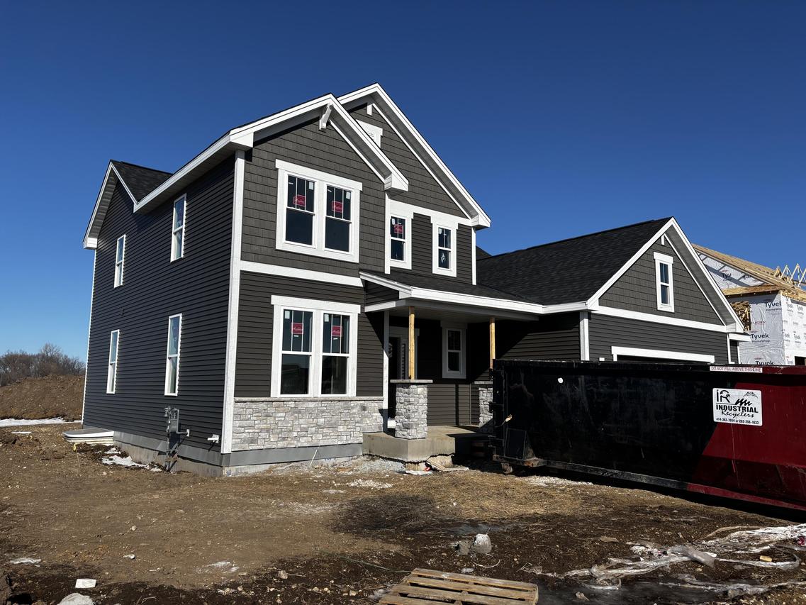 1750 Switchgrass St, Oconomowoc, WI 53066