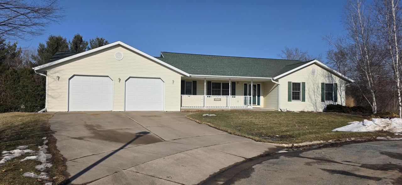 19654 Bluffview Pl, Galesville, WI 54630