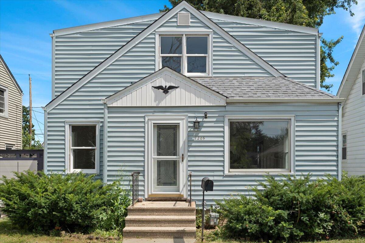 7205 41st Ave, Kenosha, WI 53142