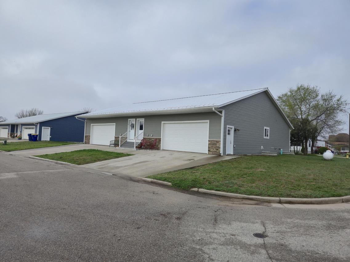 115 Easy St, Stoddard, WI 54658