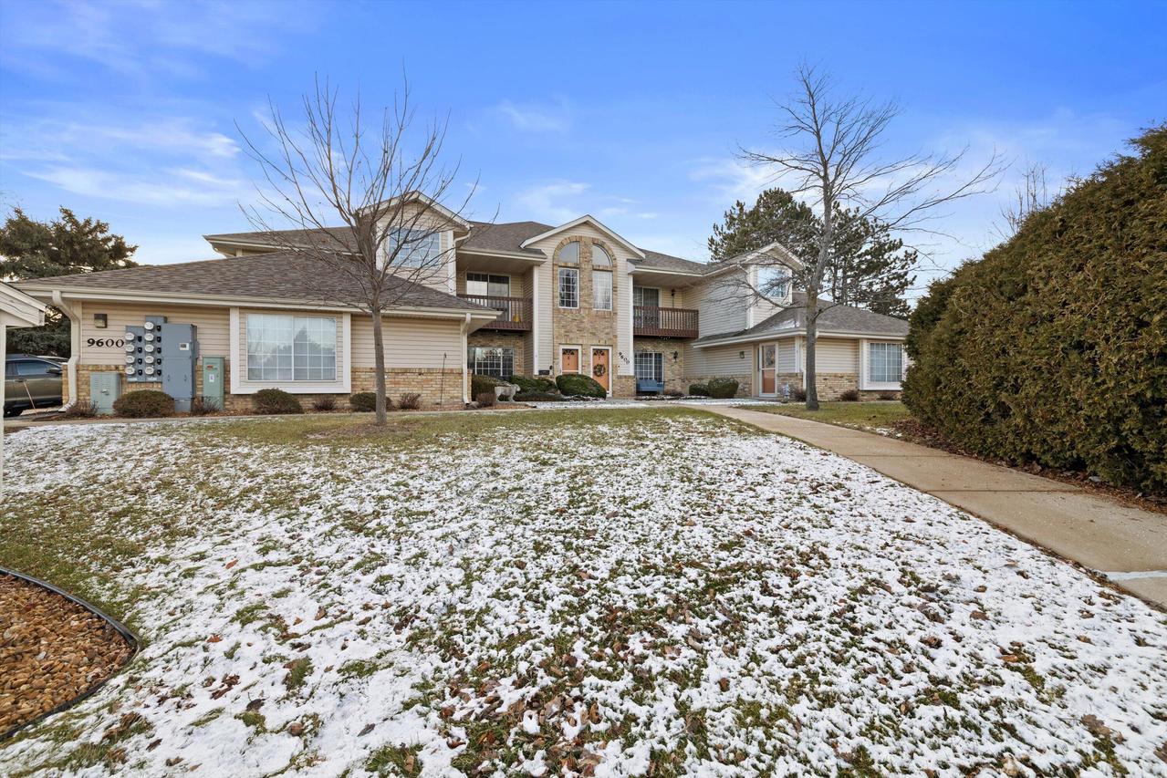 9600 Rayne Rd #7, Sturtevant, WI 53177