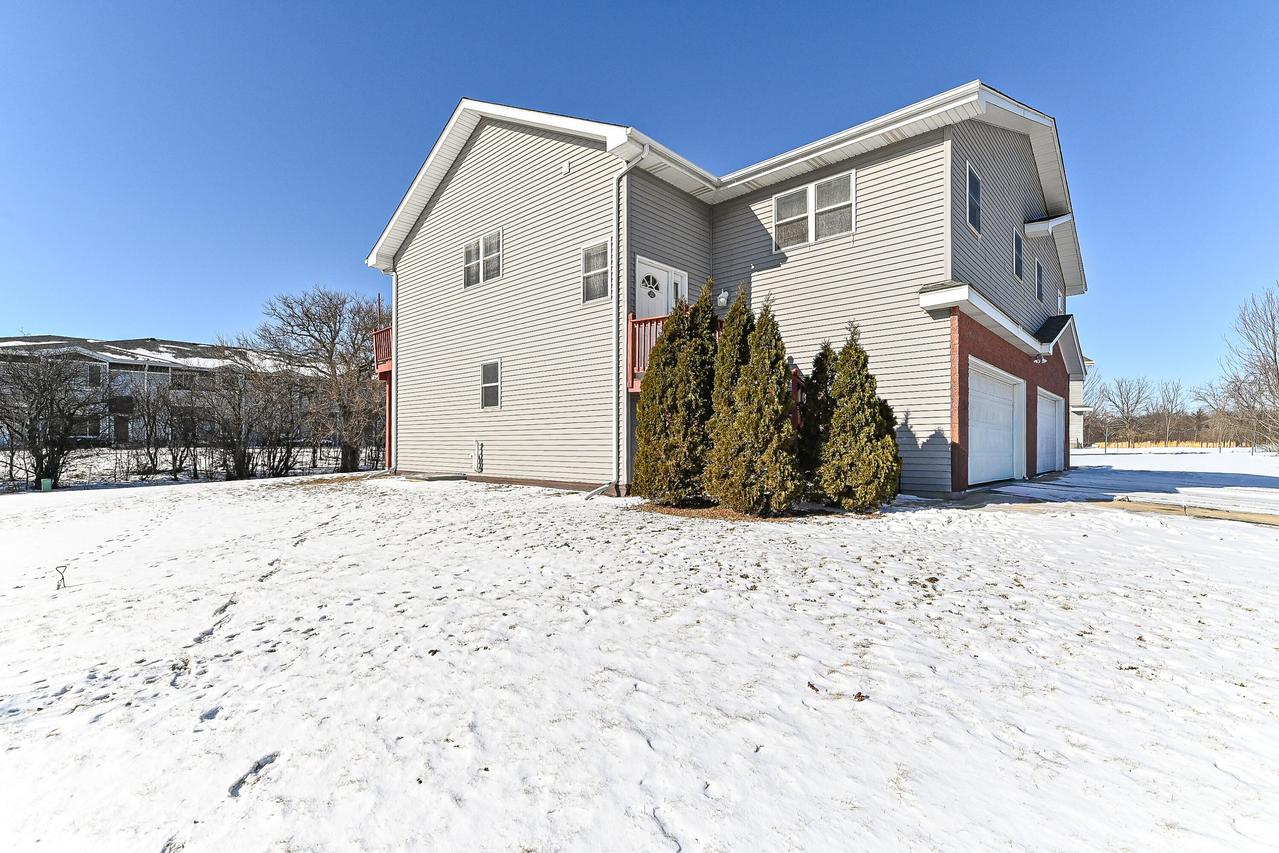 910 Century Way, Mount Pleasant, WI 53406