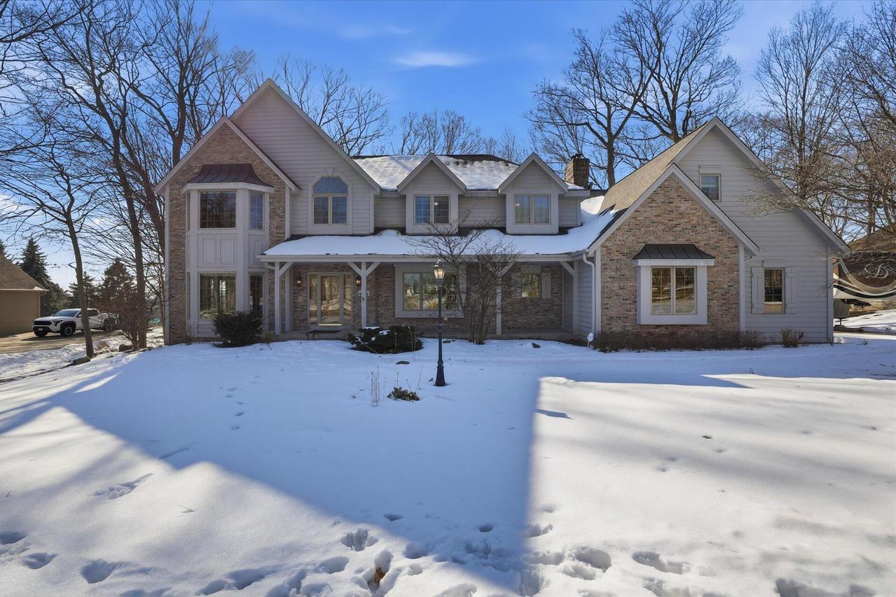 1333 Schloemer Dr, West Bend, WI 53095