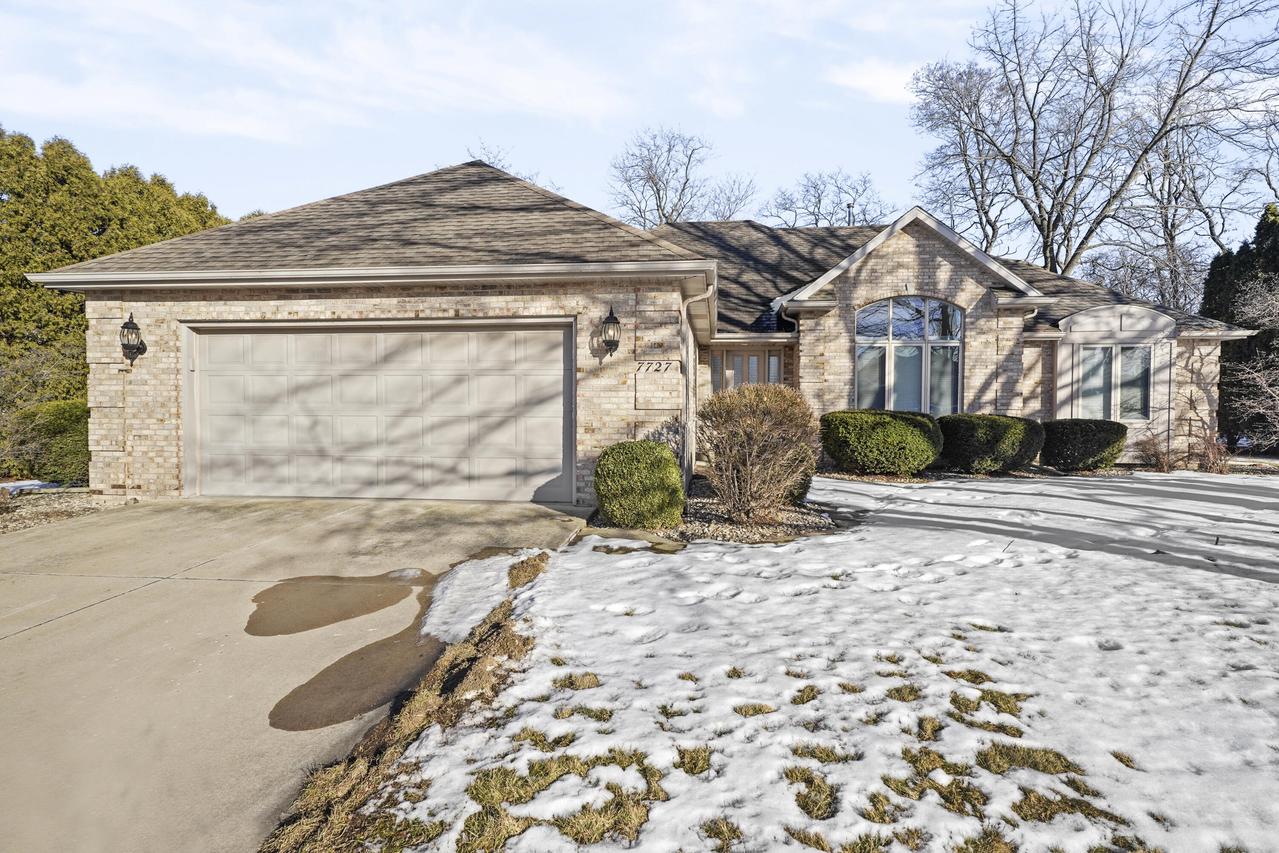 7727 55th Ave, Pleasant Prairie, WI 53142