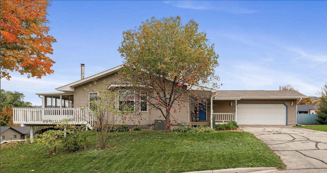 11357 Chase St, Trempealeau, WI 54661