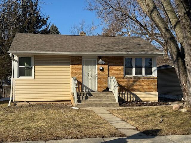 5121 N 47th St #mile, Milwaukee, WI 53218