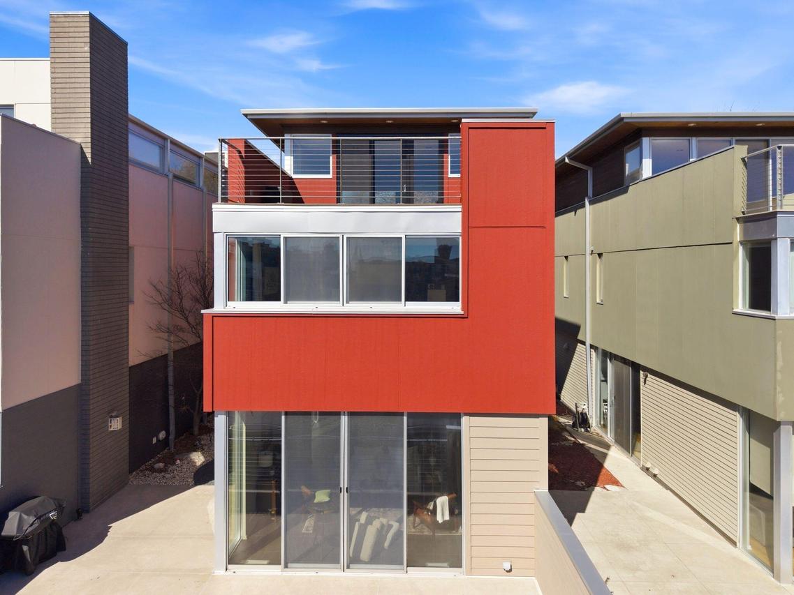 851 E Reservoir Ave #907, Milwaukee, WI 53212