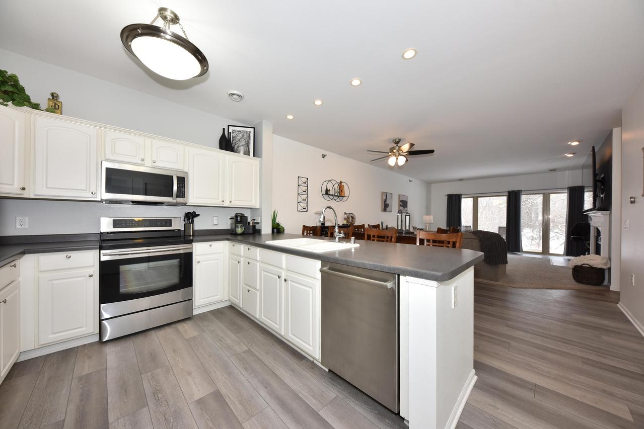 1500 Gabriel Dr #2, Waukesha, WI 53188