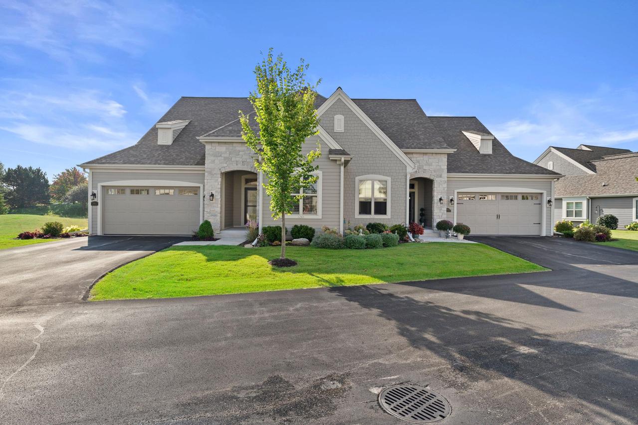 1763 Derby Ln #67, Oconomowoc, WI 53066